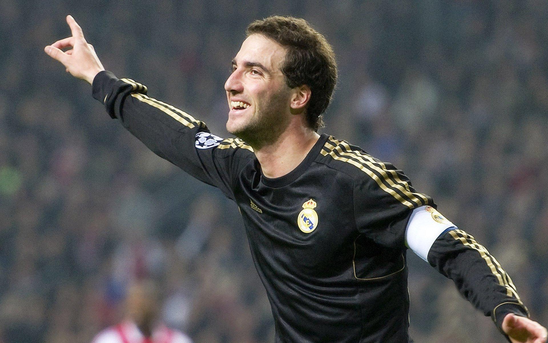 库里狂轰50分创赛季新高 勇士力克强敌延续连胜势头_意昂体育