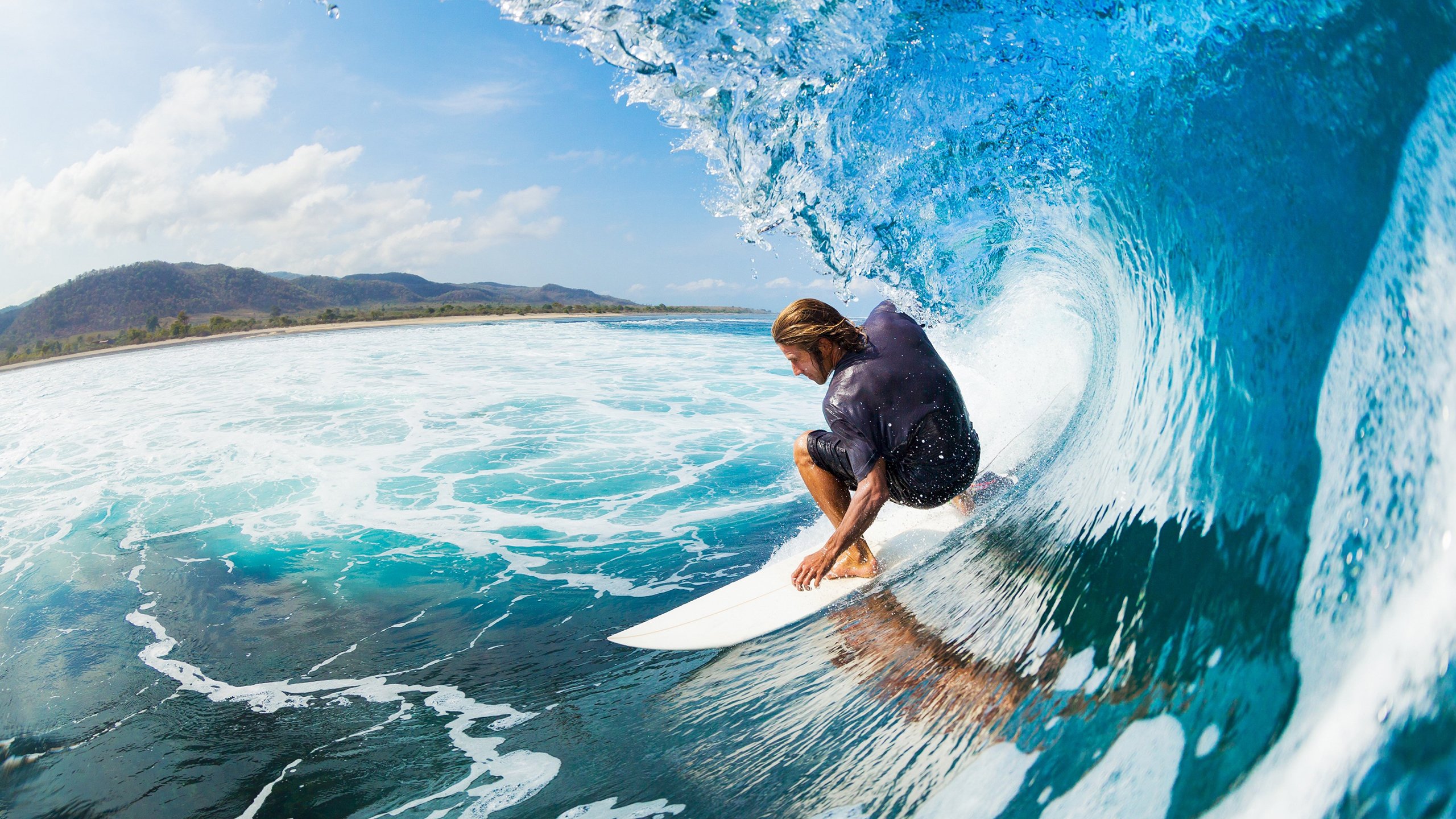 双加时鏖战!湖人险胜勇士,詹姆斯关键三分锁定胜局